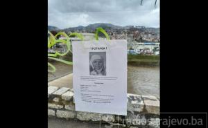 Sarajevo oblijepljeno plakatima: Da li ste vidjeli ovu ženu 